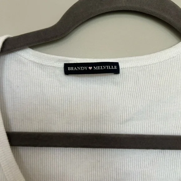 Brandy Melville White Button-Up Crop Top - Picture 2 of 2